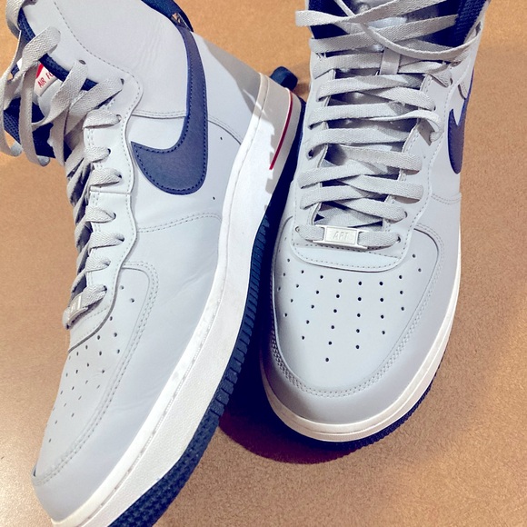 Nike AIR FORCE 1 - Picture 2 of 4